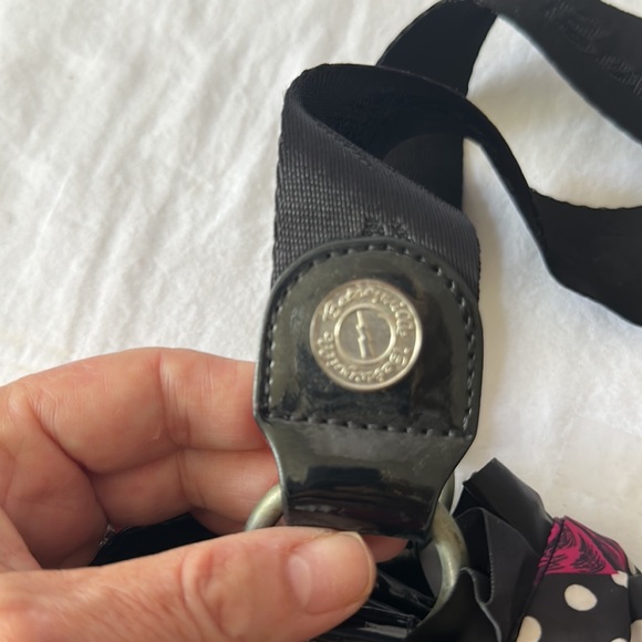 Betsey Johnson, floral purse - Picture 8 of 12